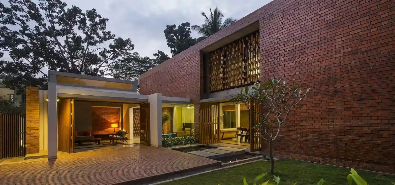 نمای آجری خانه