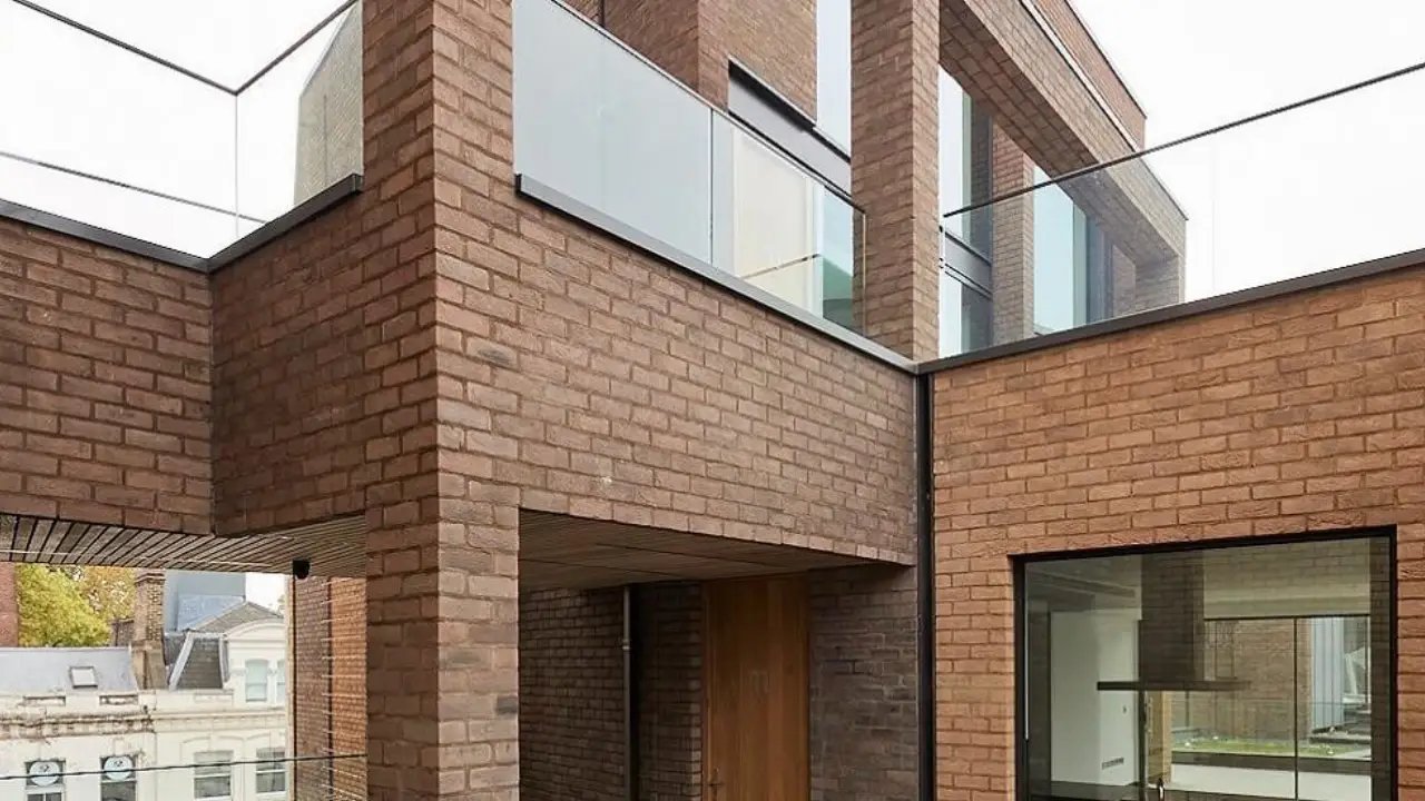 بازسازی ساختمان قدیمی