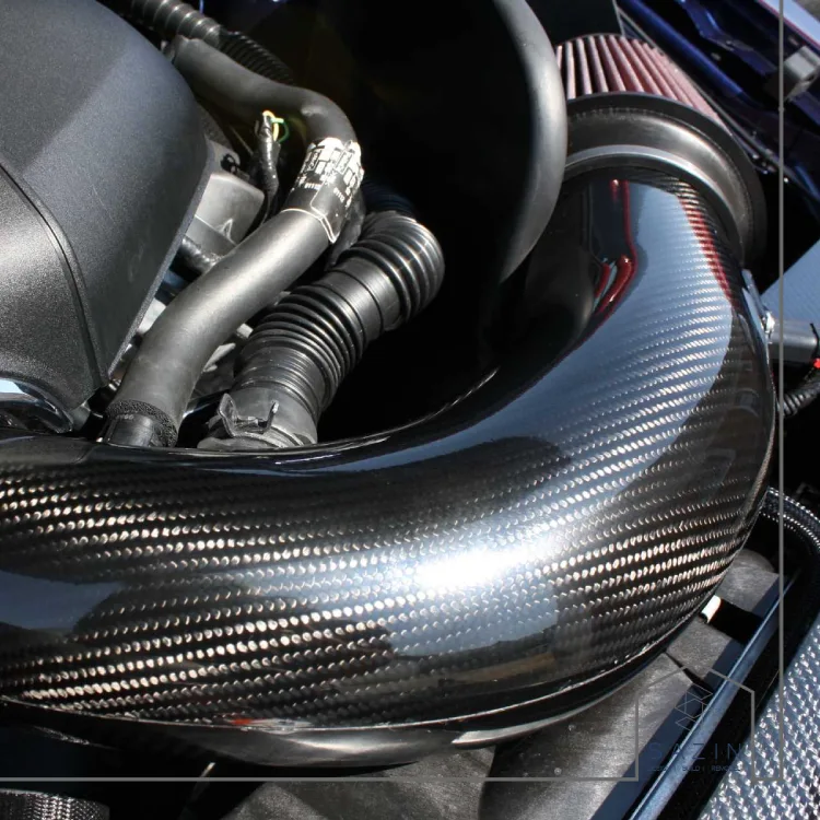 مزایا و کاربرد الیاف کربن (فیبر کربن) در صنعت خودروسازی